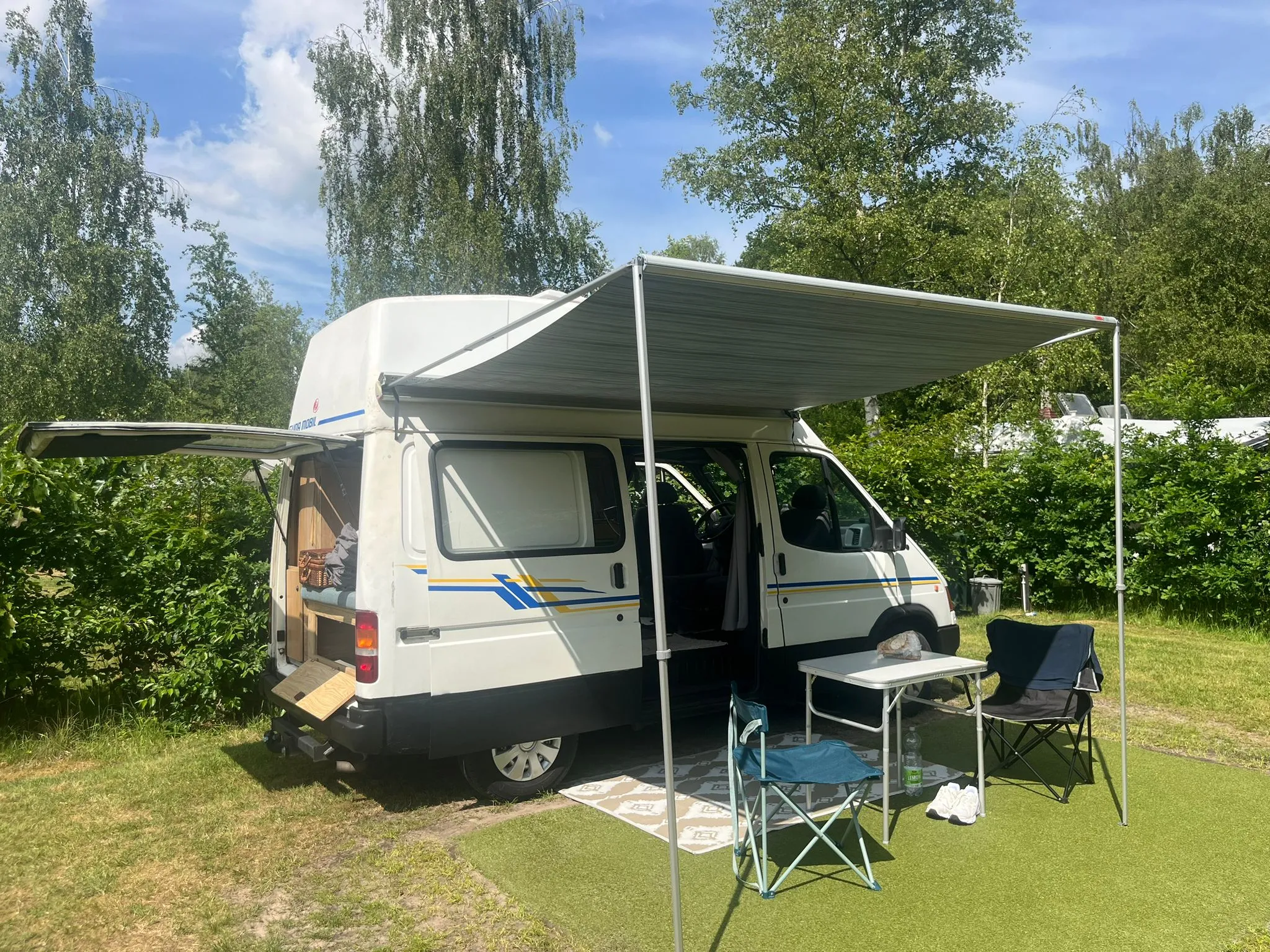 Ford Transit 100S campersverhuur 