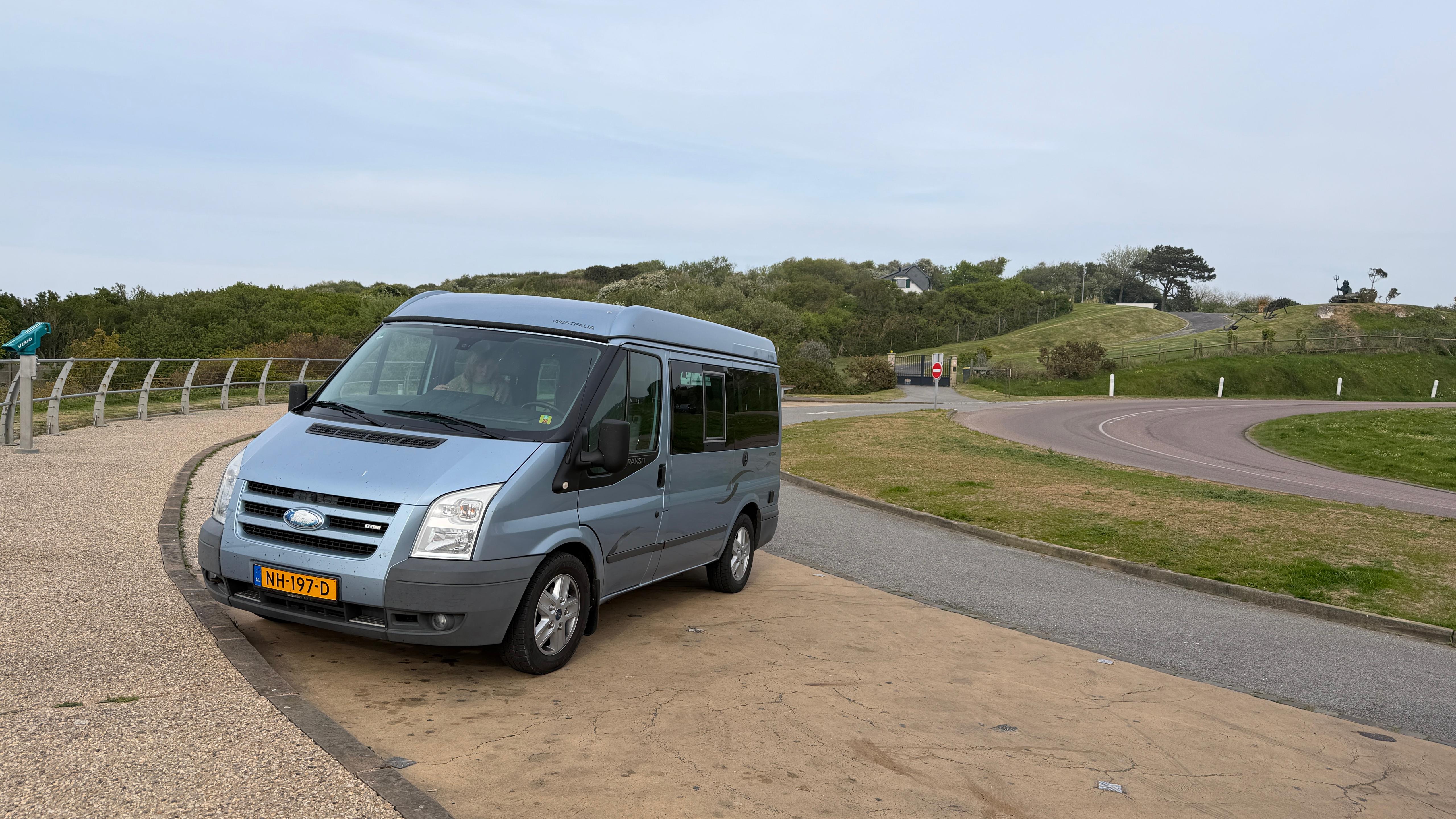 Ford Transit Nugget - Achterkamp campersverhuur 