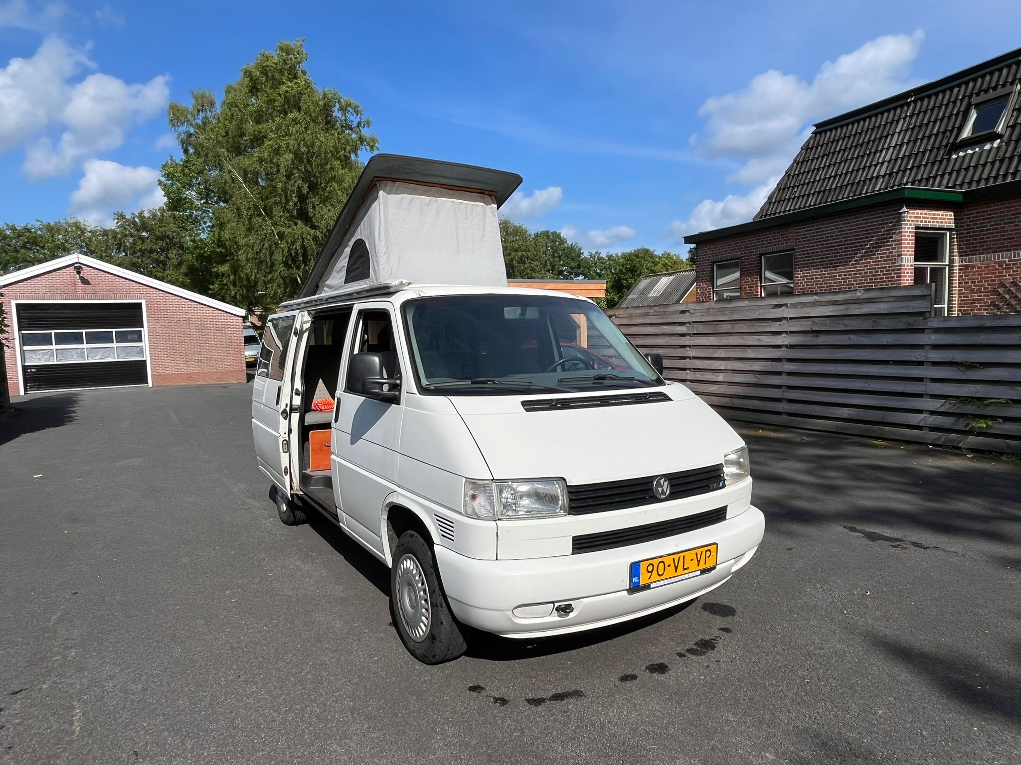 Volkswagen T4 California campersverhuur 